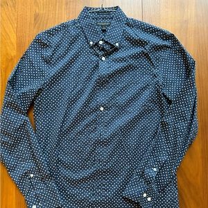 Banana Republic Mens Slim Tech button down shirt SZ small